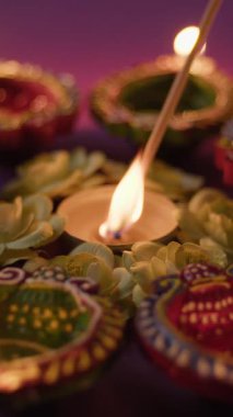 Yağ mumlu Diwali festivali