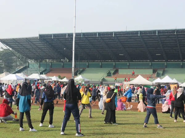 Cimahi Indonesia Septiembre 2022 Gente Haciendo Gimnasia Campo Lapangan Brigif —  Fotos de Stock