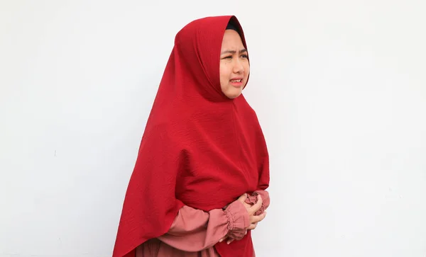 Voedselvergiftiging Voedselvergiftiging Moslim Vrouw Hijab Die Lijdt Aan Acute Buikpijn — Stockfoto