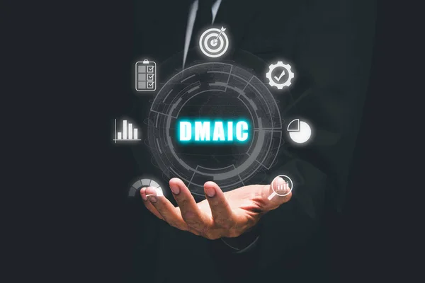 Dmaic Acronym Define Measure Analyze Improve Control Concept Businessman Hand — Stock Photo, Image