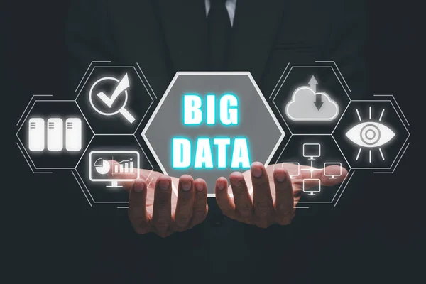 Concepto Big Data Persona Negocios Sosteniendo Icono Big Data Pantalla —  Fotos de Stock