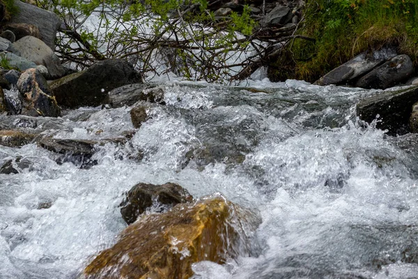 Ein Sehr Schöner Wasserfall Den Bergen Norwegens — Stockfoto