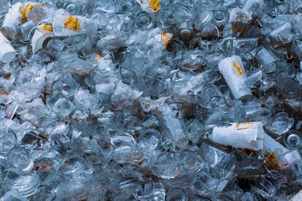 Cam geri dönüşümü, kırık şişe camı.