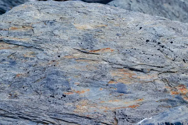 Fruse renginde taş deseni