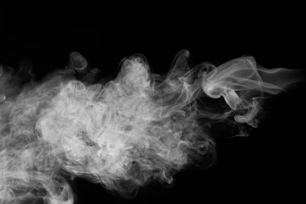 黒い背景に抽象的な煙 — ストック写真