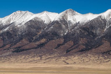 12,865 Foot Mount Otto, San Luis Vadisi 'nin kuzey kesimindeki Sangre de Cristo Dağları' nın bir parçasıdır..