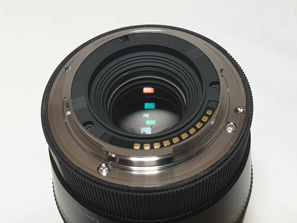 Das Moderne Objektiv Für Spiegellose Kameras Mit Elektronischen Kontakten — Stockfoto