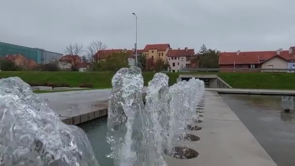 Wody Rzędu Placu Fontannami Zagrzebiu — Wideo stockowe