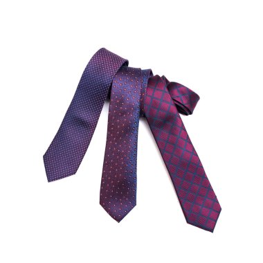 Bir grup erkek kravatı. izole edilmiş beyaz arkaplan