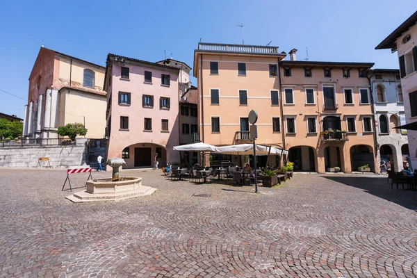 Pordenone Ιταλία Μαΐου 2023 Piazza Calderini Στο Ιστορικό Κέντρο Του — Φωτογραφία Αρχείου