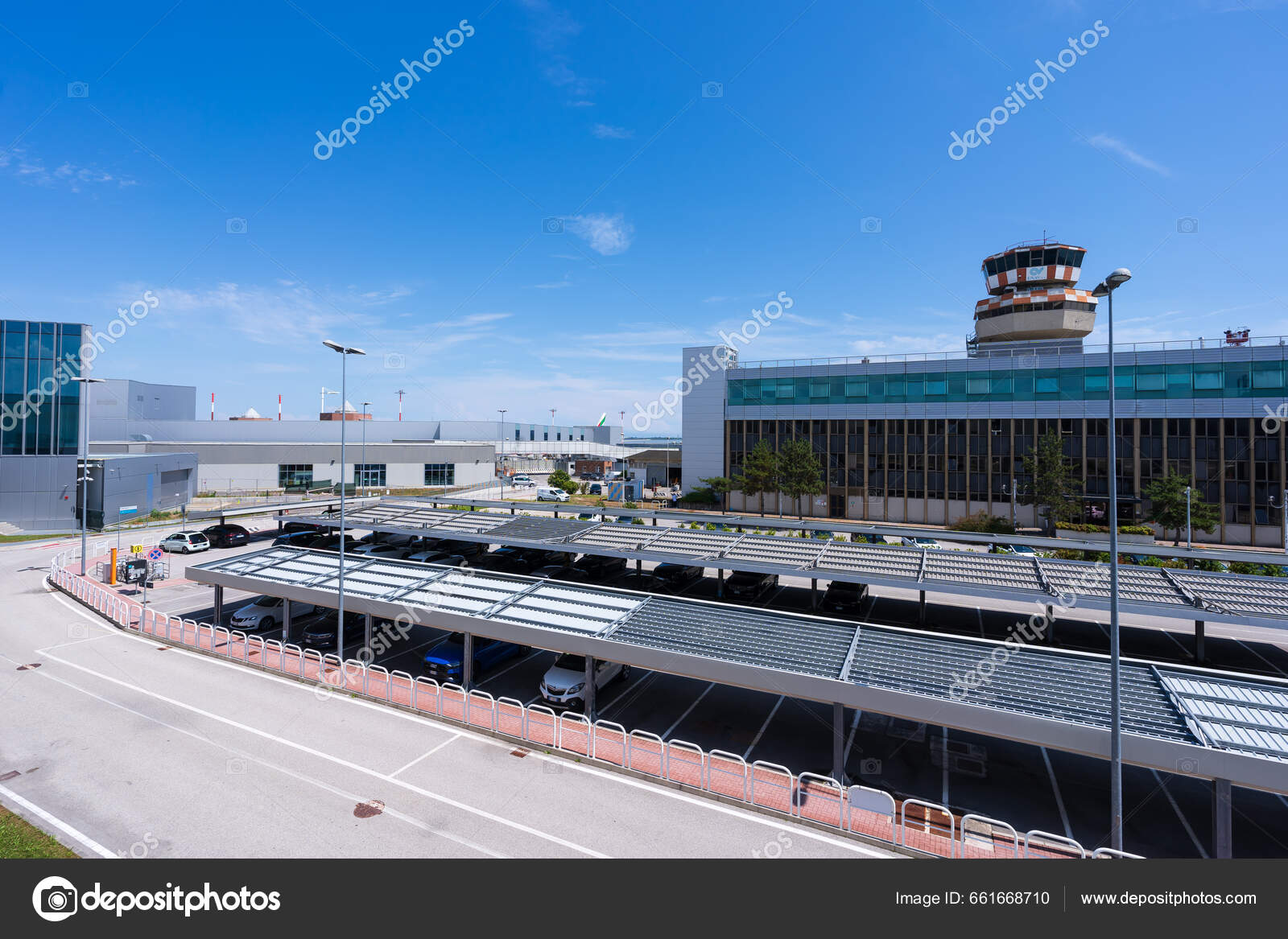Venice Italy June 7_2023 View Venice Airport — Stock Editorial Photo ©  lumaso #661668710