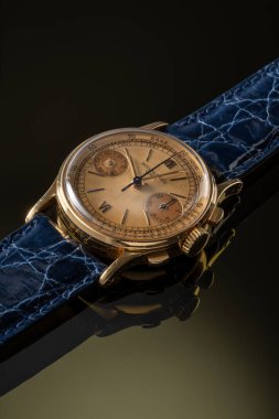 Patek Philippe Kronograf. 18 bin dolarlık sarı çantalı el yaralanması saati. Yıl 1940. Milan, İtalya 10 Ağustos 2024