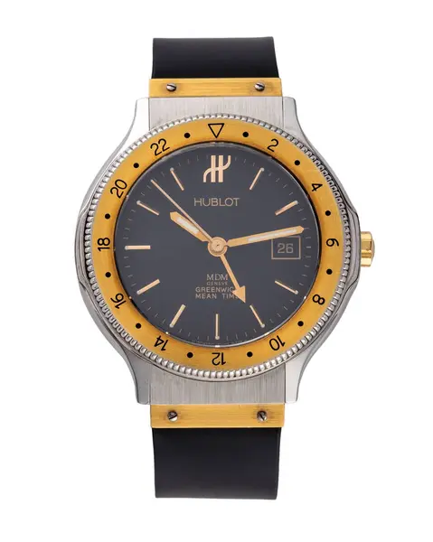 İnbot saati, GMT MDM modeli. Otomatik sarma, çelik ve altın kaplama. Referans S146.10.2 İzole edilmiş beyaz arka plan. Milan mı? İtalya _ 26 Ağustos 2024