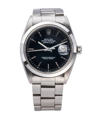 Rolex saat, tarih modeli, referans 1600. Otomatik kurmalı saat, çelik kasa. Beyaz arka plan. Milan mı? İtalya 20 Eylül 2024