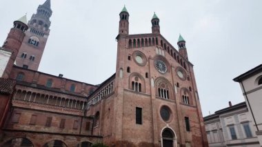 Cremona katedralinin dış görünümü