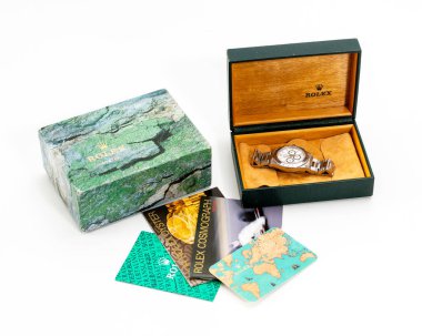 Rolex Chronograph, Daytona modeli, referans 16520, otomatik hareket, beyaz kadranlı çelik kasa, orijinal kutusunda. Milan mı? İtalya 14 Nisan 2025