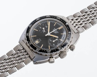 Heuer Autavia Askeri Kronograf, referans 73463, çelik kasa ve siyah kadranlı. Milan mı? İtalya 14 Nisan 2025