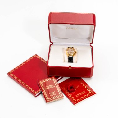 Cartier Pasha Grille otomatik kumandalı saat, 2399, orijinal kutulu 18 kt 'lık sarı çanta. Milan mı? İtalya 14 Nisan 2025
