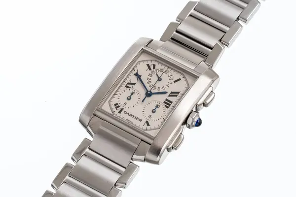 Cartier Chronograph, Francaise Chrono Model, 2303 kuvars saat, beyaz kadranlı çelik kasa. Milan mı? İtalya 14 Nisan 2025