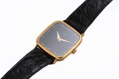 El yaralanması saati, referans 9722, oniks kadranlı sarı altın çanta. Milan mı? İtalya 14 Nisan 2025