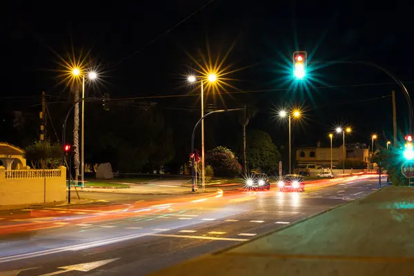 Ulica Mieście Samochodami Światłach Nocne Miasto Światłami Wysokiej Jakości Zdjęcie Obrazy Stockowe bez tantiem