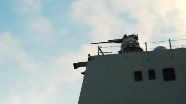 Örlogsfartyg Vid Ankaret Viken Vid Solnedgången Högkvalitativ Film — Stockvideo