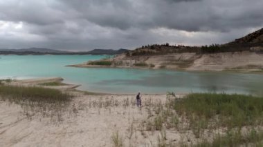 Dağlı güzel bir manzara.