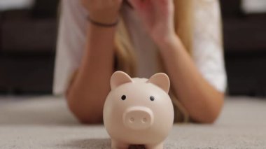 kadın holding kumbara