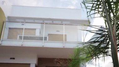 Modern apartman cephesi