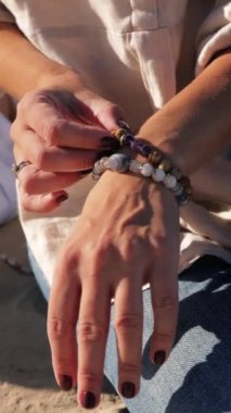 kadın eli yakın çekim