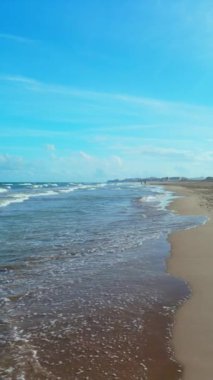 Güzel sahil ve deniz