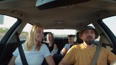 Aşık mutlu bir çift.