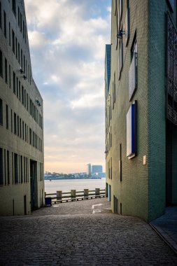 Amsterdam Sunset City Kanal Rıhtımı, Amsterdam, Ne 'de ufuk çizgisi