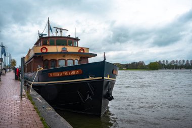 Kampen ve Ijssel nehri Overijssel Hollanda