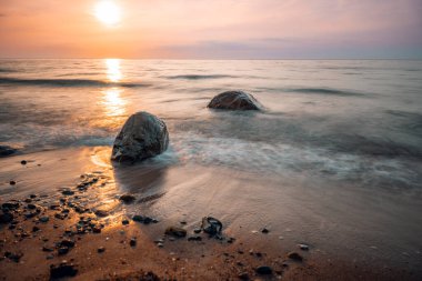 Sonnenuntergang am Weststrand bei Ahrenshoop an der Ostsee
