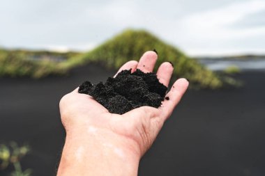 Panorama, Hofn, İzlanda yakınındaki beach Vestrahorn Sıradağları ve Stokksnes. Tanımlanamayan bir fotoğrafçı sahne yakalar.