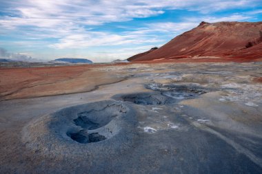 Hver, İzlanda Hverarond, Myvatn 'da bir jeotermal bölge. Hve