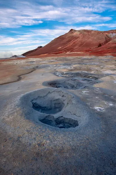 Hver, İzlanda Hverarond, Myvatn 'da bir jeotermal bölge. Hve