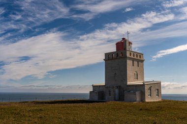 İzlanda 'daki Dyrholaey deniz feneri Vik