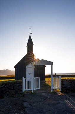 İzlanda 'daki Budir Snaefellsness Bakirkja' da Siyahi Kilise Budhir