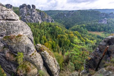 Sakson İsviçre 'deki Elbe Kumtaşı Dağları