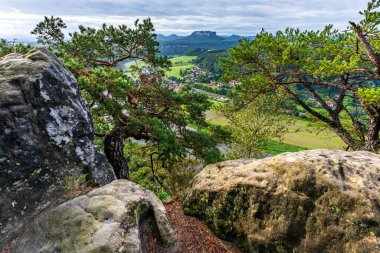 Sakson İsviçre 'deki Elbe Kumtaşı Dağları