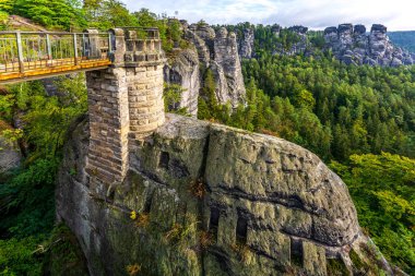 Sakson İsviçre 'deki Elbe Kumtaşı Dağları
