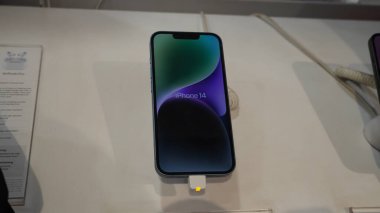 Apple I telefon numarası 14 mobil görüntü