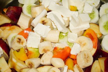 Sağlıklı diyet. Karışık meyve salatası.