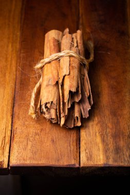 Cinnamon Chips: Kilerinizde İhtiyacınız Olan Çok Yönlü Baharat