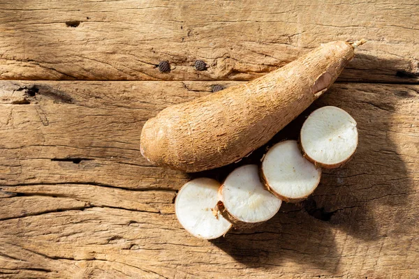 Manihot esculenta (Manihot esculenta))