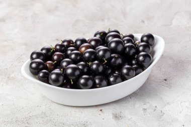 Yabuticaba, Brezilya, Arjantin, Bolivya ve Paraguay 'a özgü bir ağaçtır.