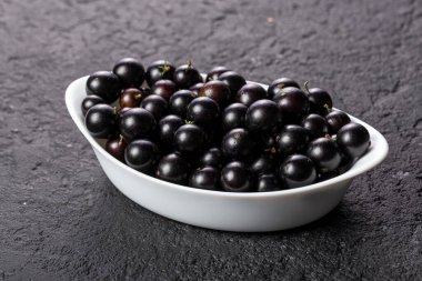 Yabuticaba, Brezilya, Arjantin, Bolivya ve Paraguay 'a özgü bir ağaçtır.