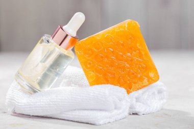 Doğal cilt bakım ürünlerinden yapılmış el yapımı sabun.